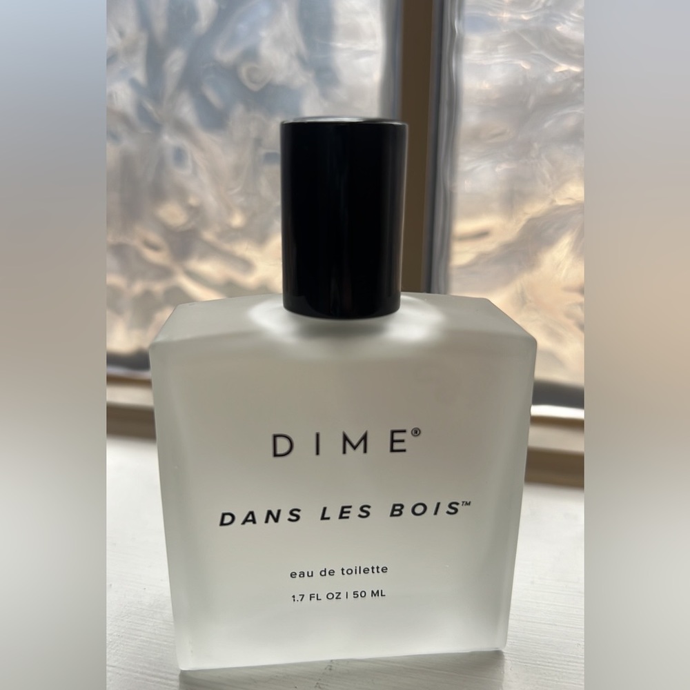 DIME beauty- Dan Les Bois perfume